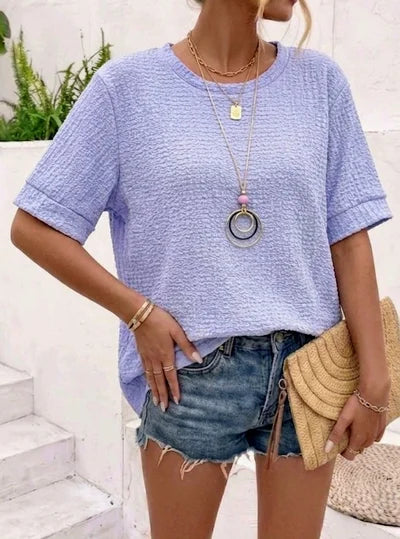 Blouse col rond avec collier – Féminité & raffinement